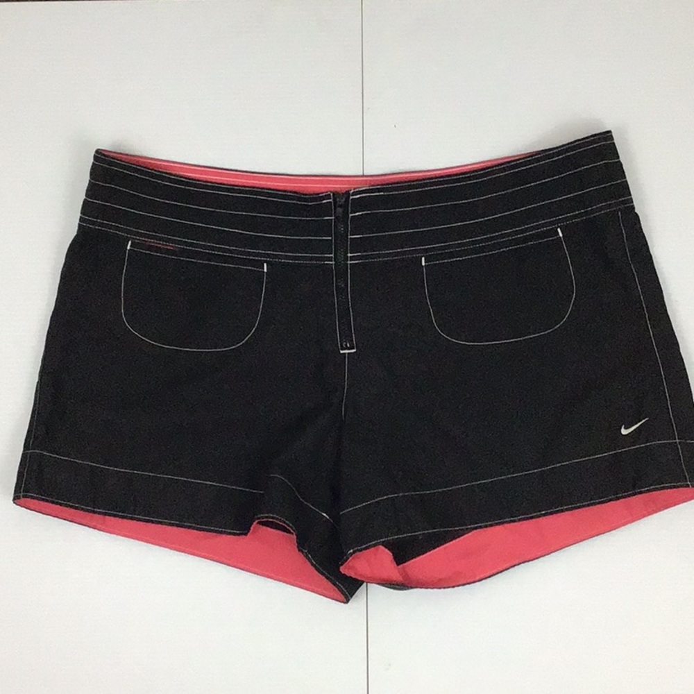 Nike Athletic Shorts Size Large (12-14)